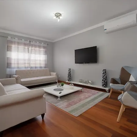 Villa Charming In